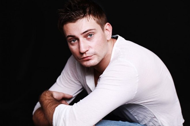 Актер Артем Григорьев