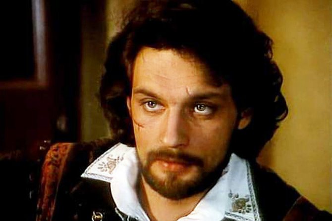 Александр Домогаров в роли графа Луи де Клермона де Бюсси, сеньора д`Амбуаза