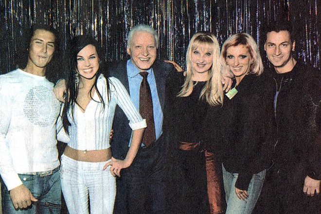 Александр Морозов и коллектив театра песни «Самородок»