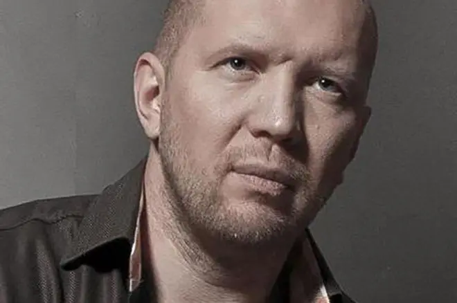 Анатолий Кузичев