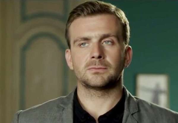 Антон Васильев актер фото