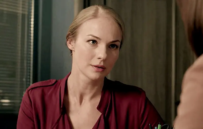 Елена Аросьева (кадр из сериала «Ищейка»)