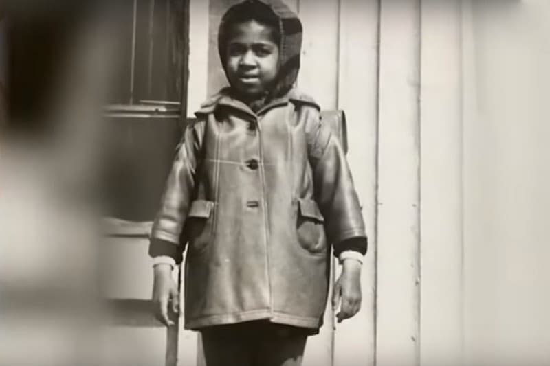 Елена Ханга в детстве