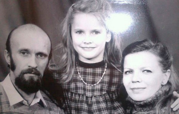 Лена Летучая в детстве