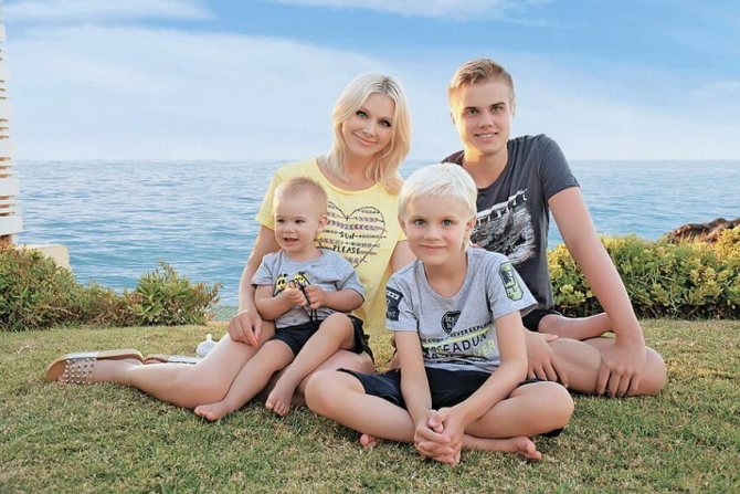 Натали с сыновьями