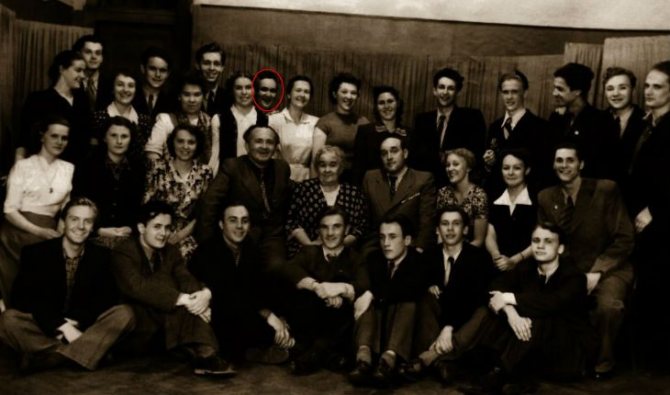 С одногруппниками