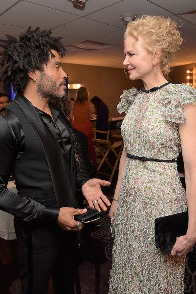 В разное время с Кравицем встречались Мадонна, Кайли Миноуг, Наоми Кэмпбелл, Стелла Маккартни, Кейт Мосс, Пенелопа Крус. Николь Кидман прожила с певцом почти два года