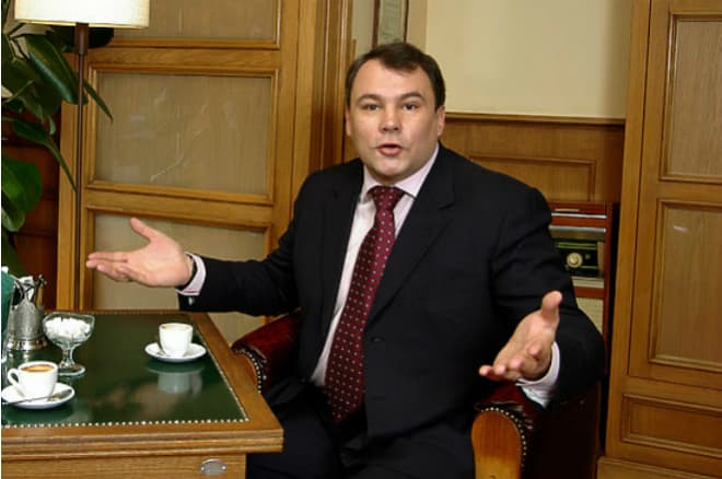 Высказавания Петра Толстого сопровождаются сканадалами